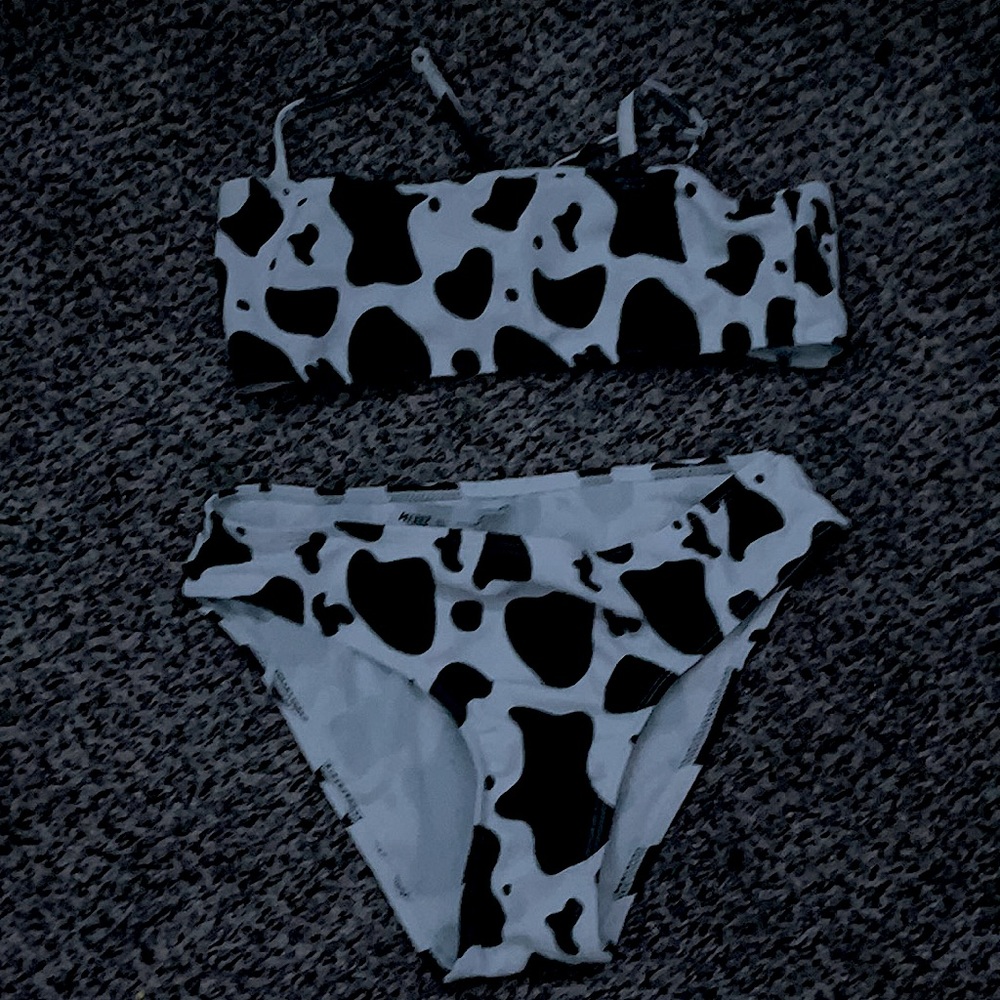 Cow Print bikini. SHEIN YXL